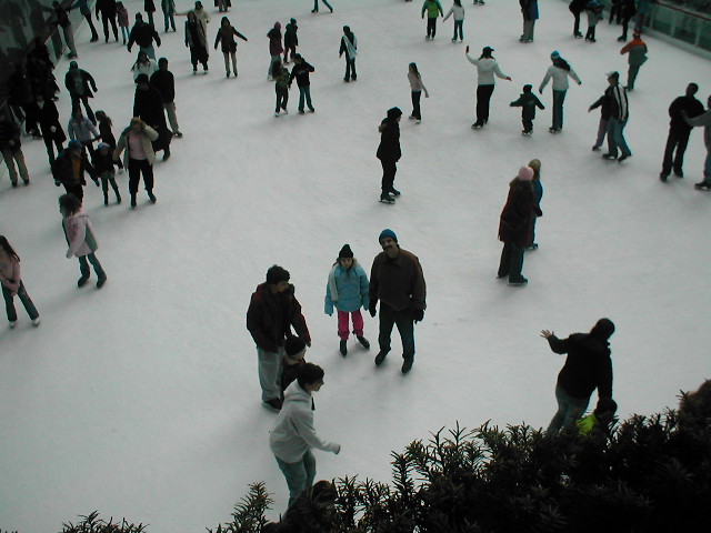 Skating 3.JPG - OLYMPUS DIGITAL CAMERA         